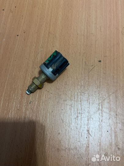 Концевик педали тормоза toyota