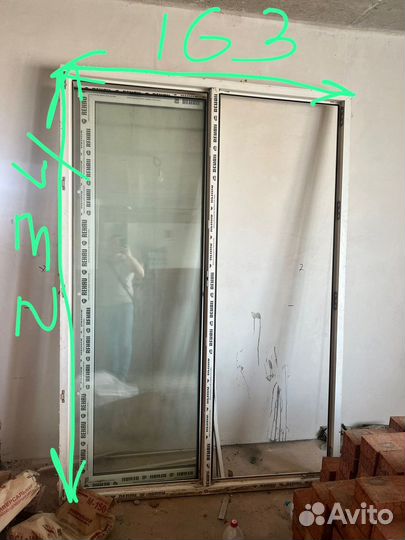 Оконный блок с дверью