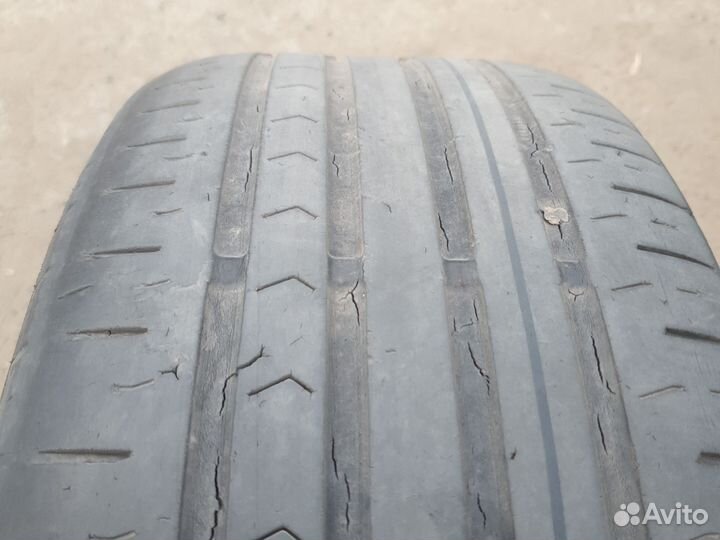 Continental ContiPremiumContact 5 215/55 R16