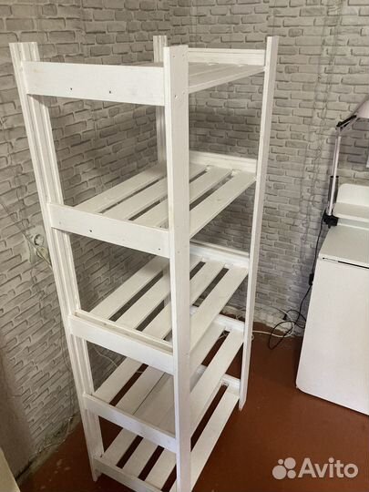 Маникюрный стол, стеллаж, полка под гель лаки