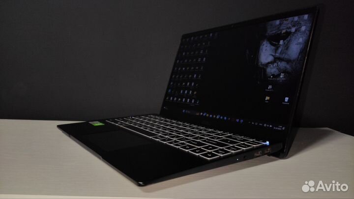 Ноутбук MSI modern 14 + сумка и беспроводная мышь