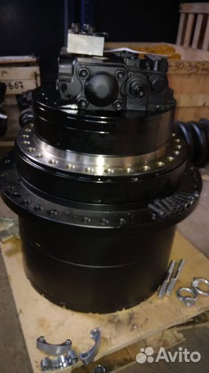 Редуктор хода в сборе CAT324D