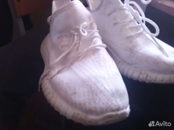 Кроссовки мужские изики