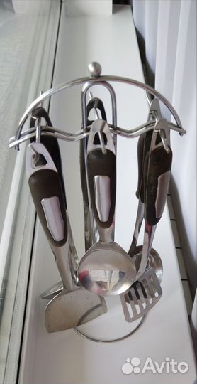 Набор поварешек и лопаток