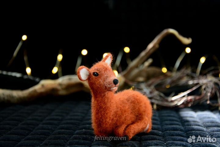 Интерьерная игрушка олень на привале