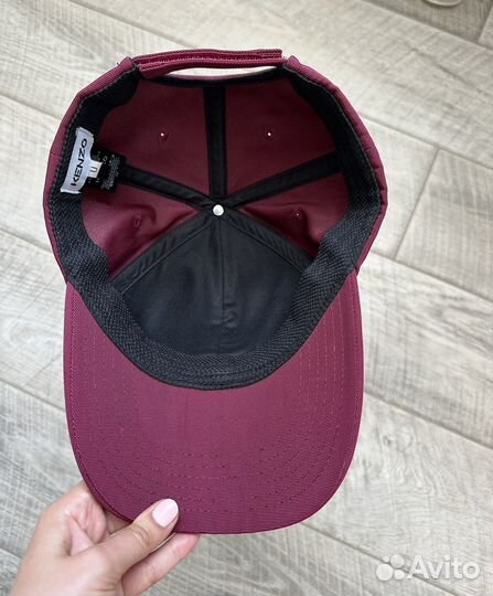 Кепка женская