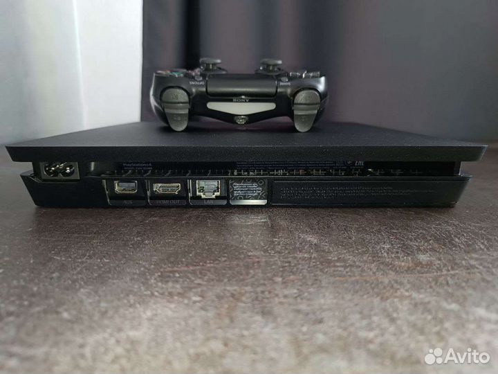 Sony playstation 4 PS4 slim 1tb