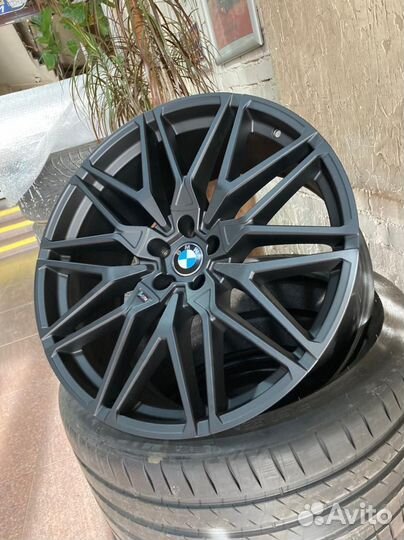 Литые диски на BMW X5 X6 X7 g05 g06 g07 R21 818