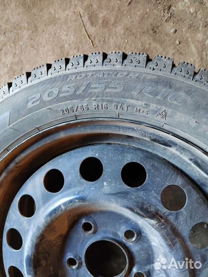 Pirelli Ice Zero 205/55 R16