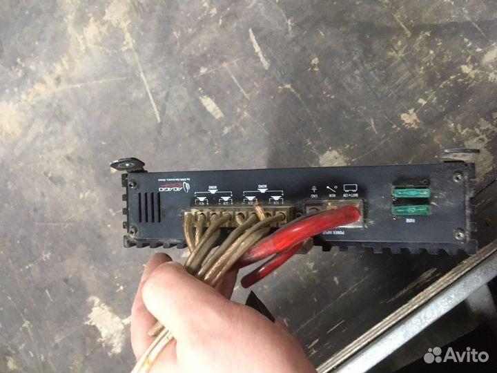 Продам усилитель звука и subwoofer с усилителем