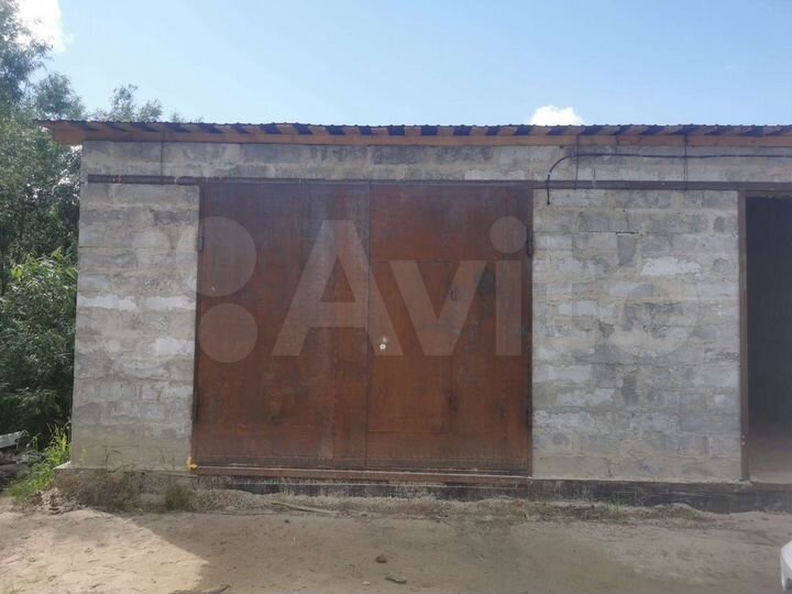 Гараж, > 30 м²