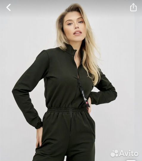 Комбинезон женский