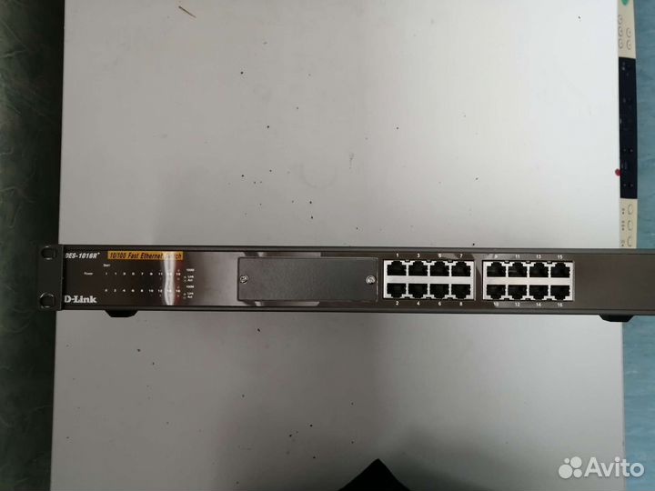 Коммутатор DLink DES