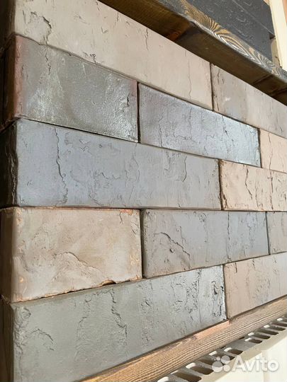 Кирпич керамический кладка глосса рифленый Braer