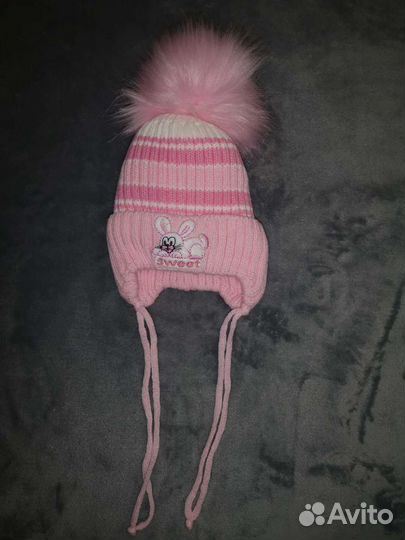 Новая шапка зимняя детская с помпоном,до 6 месяцев