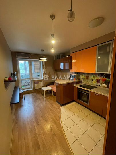 2-к. квартира, 67 м², 4/15 эт.