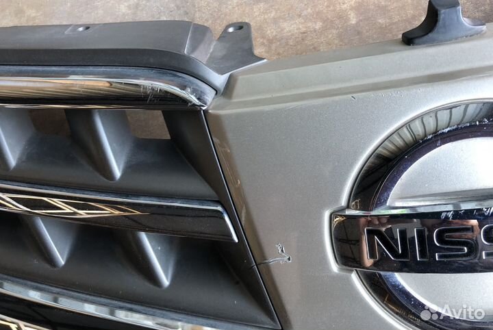 Решетка радиатора nissan tiida