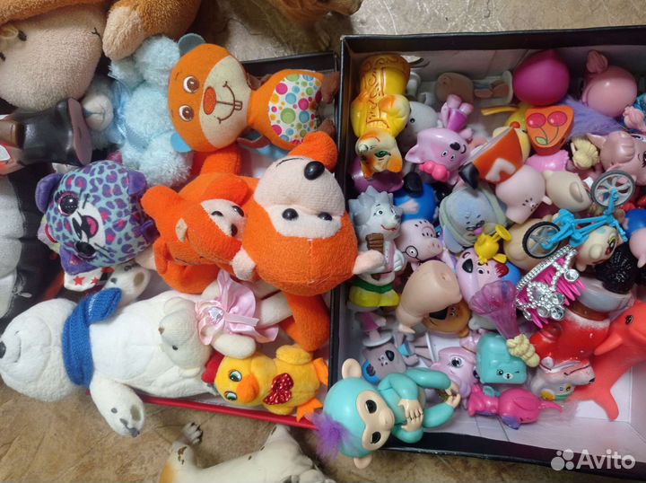 Игрушки детские, мягкие и разные, читаем