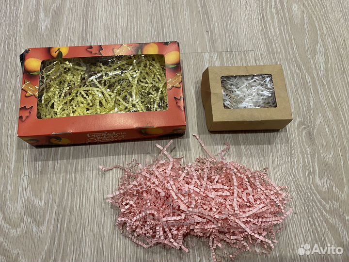 Крафтовые коробки и наполнитель (дождик)