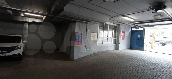 Машиноместо, 16 м²