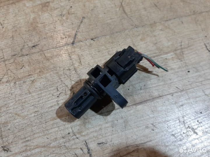 Датчик положения распредвала Mitsubishi Lancer CX