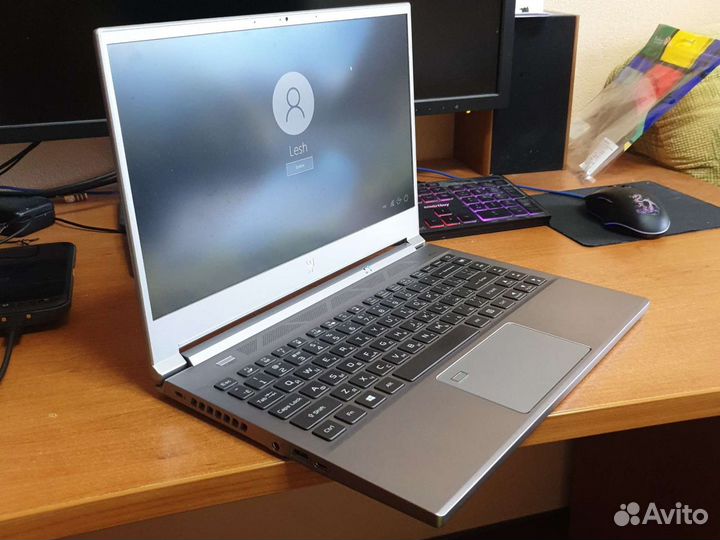 Компактный игровой ноутбук Acer 300 SE с RTX3060