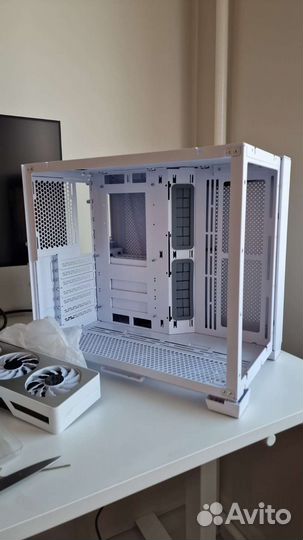 Компьютерный корпус Lian Li O11 Dynamic mini