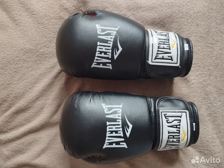 Боксерские перчатки everlast