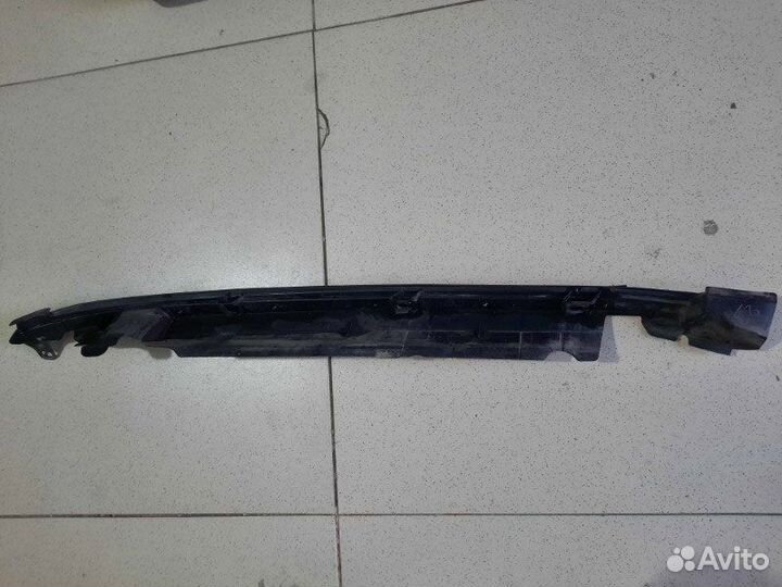 Накладка крыла передняя левая Тoyota Land Cruiser