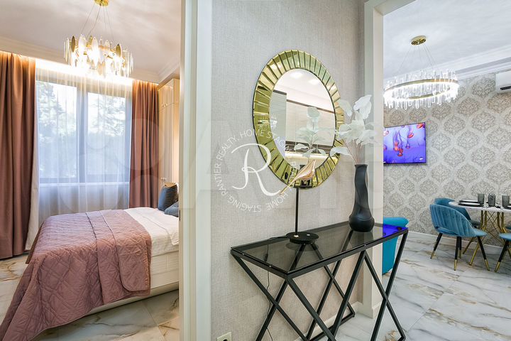 2-к. квартира, 43 м², 3/8 эт.