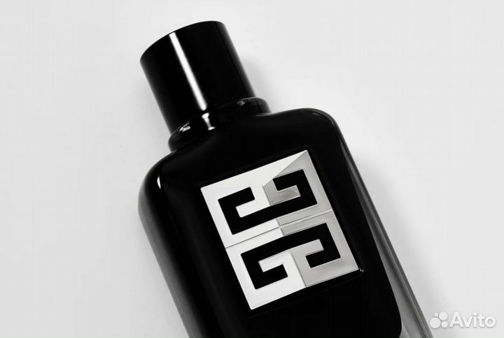 Givenchy - Gentleman Society 2023