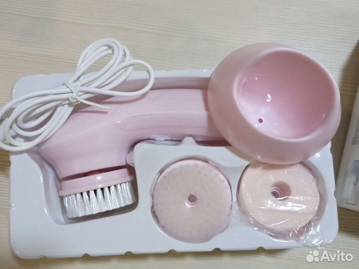 Щёточка для очищения лица, новая