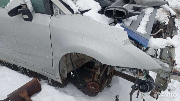 Крыло переднее правое Citroen C4 ситроен с4