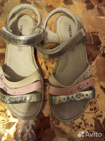 Обувь на девочку