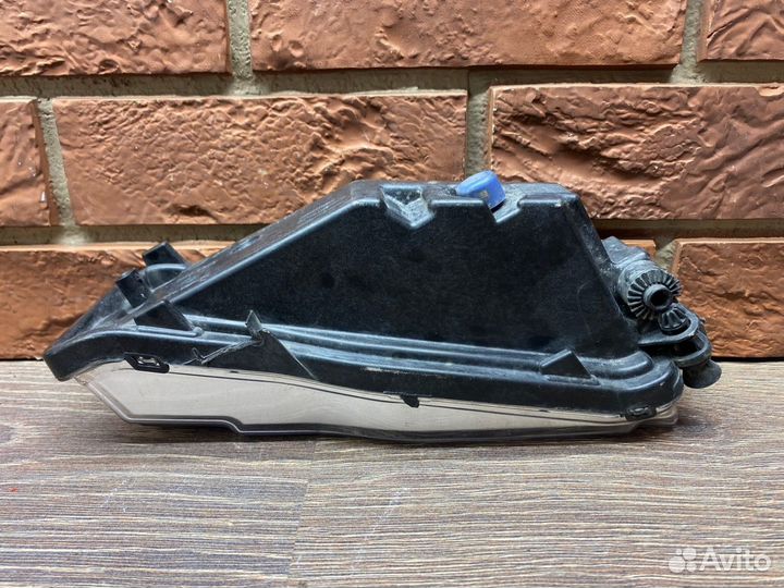 Фара противотуманная левая Bmw X5 G05 X6 G06 X7