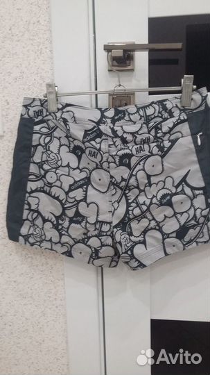 Фирменные шорты 