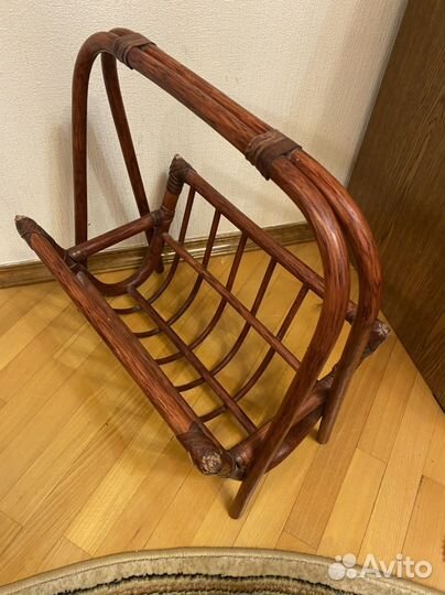 Итальянская газетница