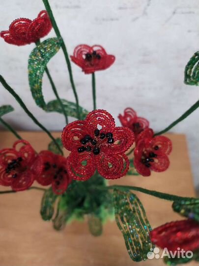 Искусственный цветок бисер