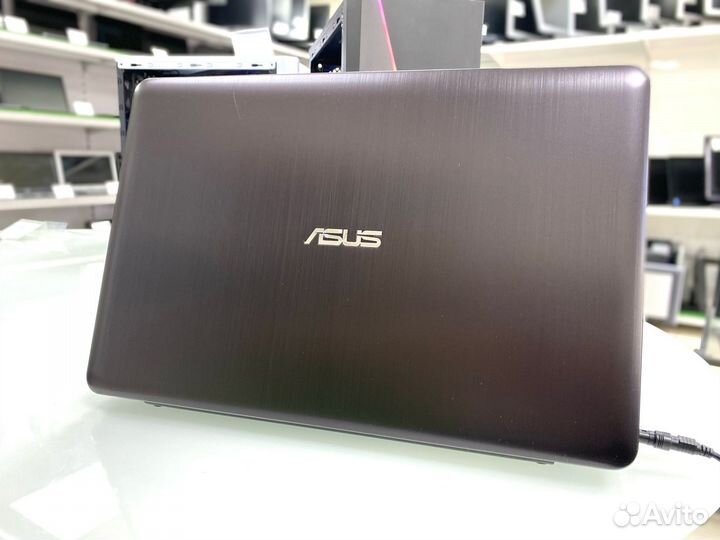 Ноутбук Asus K540 cpu i3/ видеокарта GeForce MX110