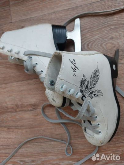 Коньки фигурные 29 размер