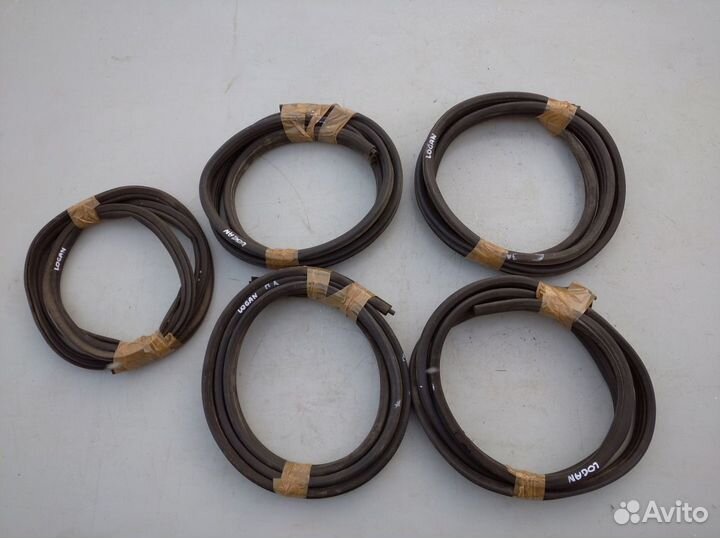 Уплотнитель двери Рено Логан