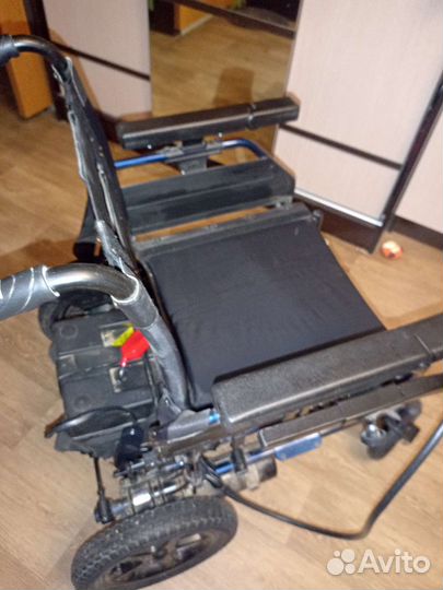 Инвалидная коляска с электроприводом