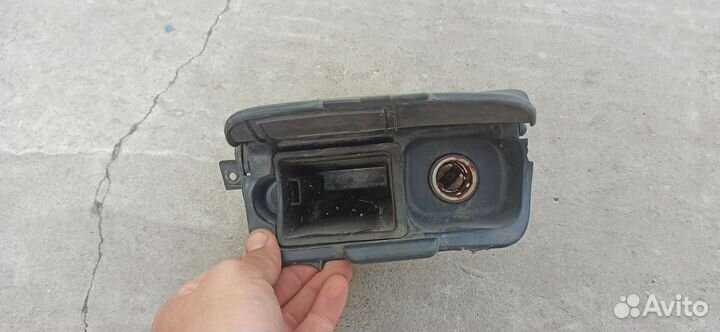 Пепельница с прикуривателем