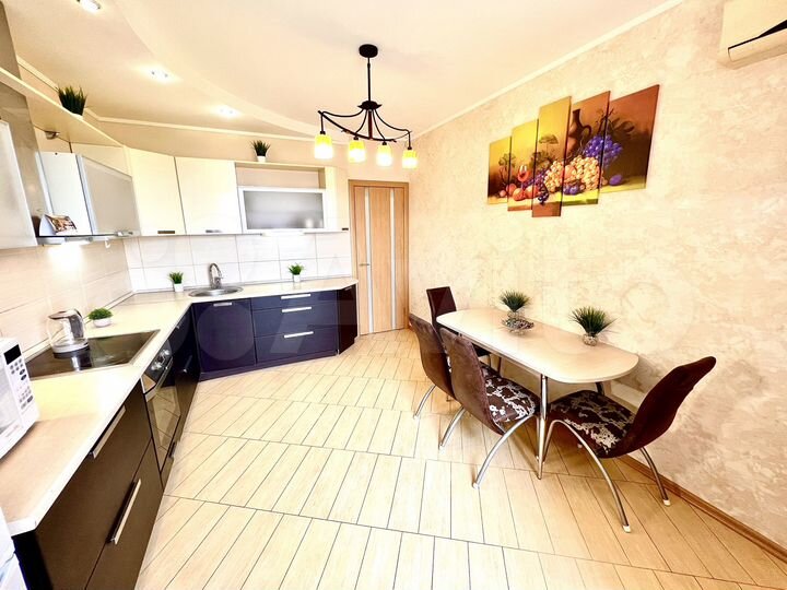 2-к. квартира, 85 м², 11/17 эт.