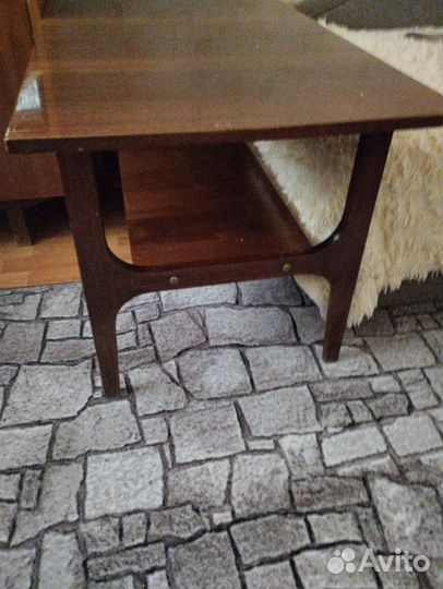 Журнальный столик бу