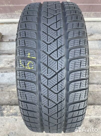 Pirelli Winter Sottozero 3 215/45 R16