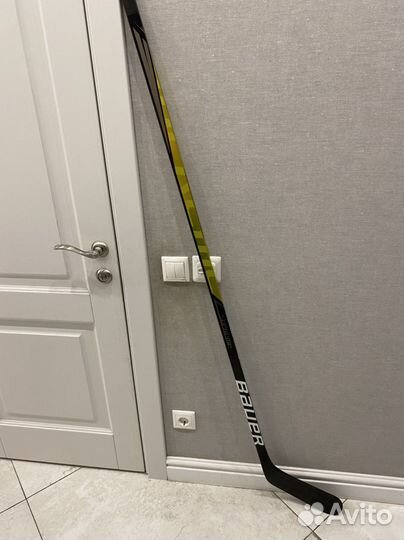 Хоккейные клюшки bauer новая