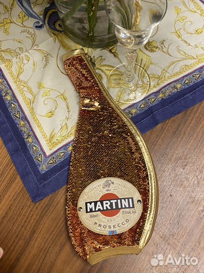 Золотой Чехол на бутылку игристого martini