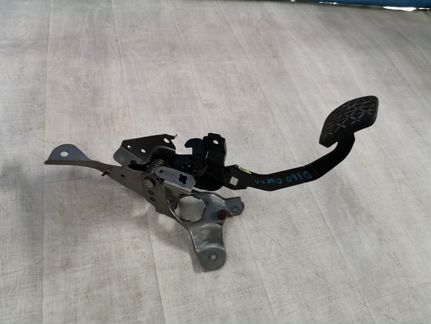 Педаль сцепления Mazda 3 BK 1.6 Z6 2006