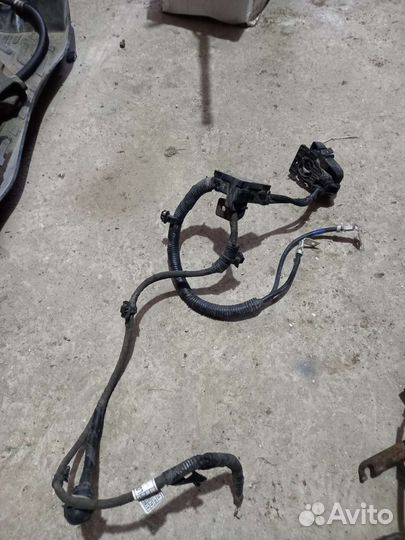 Kia ceed 2 jd клемма плюсовая